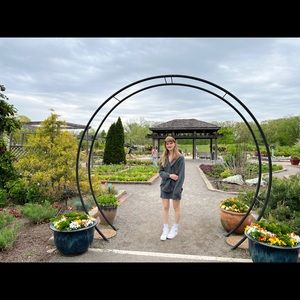 Meet your Posher, Abigail